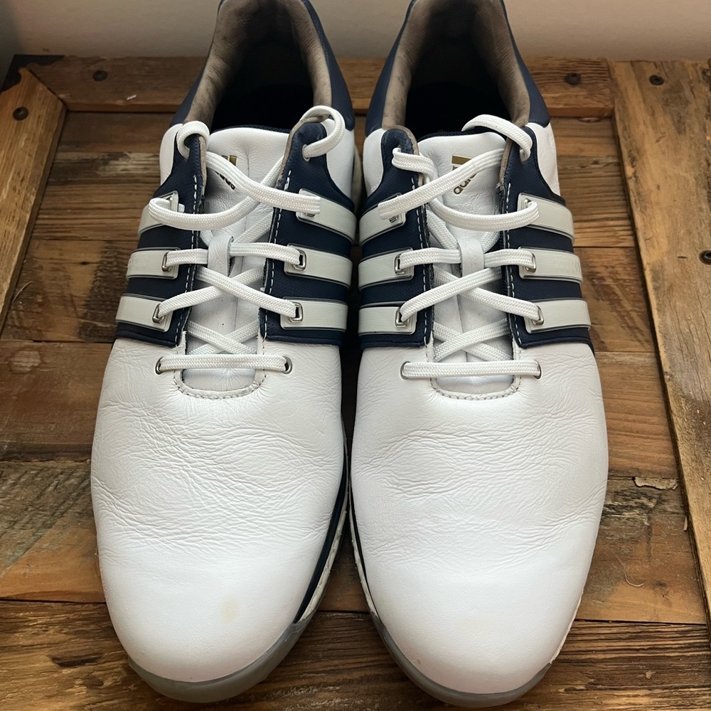 Adidas Men's White and Navy Golf Cleats